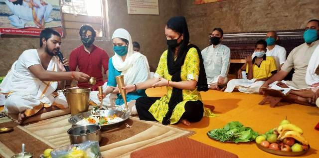महर्षि पाणिनि धर्मार्थ ट्रस्ट में नागपंचमी पर भगवान शिव का रुद्राभिषेक व वैश्विक महामारी से मुक्ति की प्रार्थना