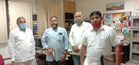 दिल्ली मुम्बई औद्योगिक कोरिडोर से प्रभावित किसानों की टीम एसआईए कमेटी से की मुलाकात