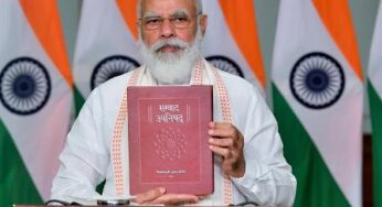 प्रधानमंत्री ने संवाद उपनिषद् और अक्षरयात्रा पुस्तकों का किया विमोचन,प्रत्येक पत्रकार को सकारात्मकता के साथ काम करना चाहिए