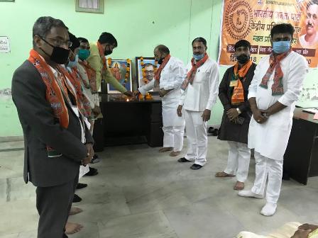 देश की राजनीति में बदलाव और आज के भारत की वैचारिक मुख्य धारा आदि विषयों पर विस्तार से चर्चा