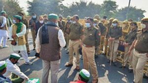 किसानों को परिचौक के जीरो प्वाइंट पर रोका गया, मौके पर पुलिस बल तैनात