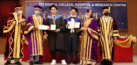 आईटीएस डेन्टल कॉलेज में एमडीएस व बीडीएस के छात्रों को मिली डिग्री