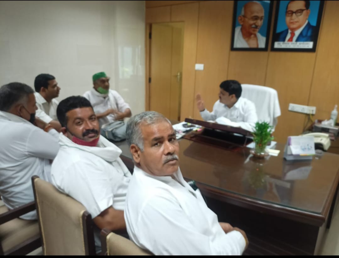 Farmers affected by airport met CEO regarding displacement