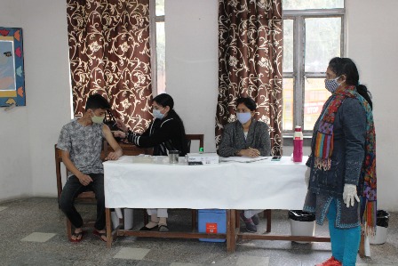 Vaccination for 15-18 Group Organized at Apeejay School Noida