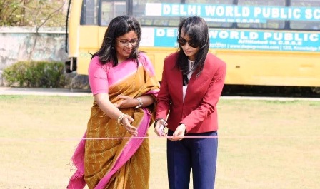दिल्ली वर्ड पब्लिक स्कूल में क्रिकेट पिच का उद्घाटन, बच्चों में खेल के प्रति प्रोत्साहन