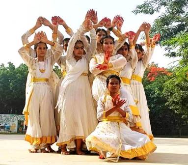 Children gave a beautiful presentation on International Dance Day in Samsara Vidyalaya