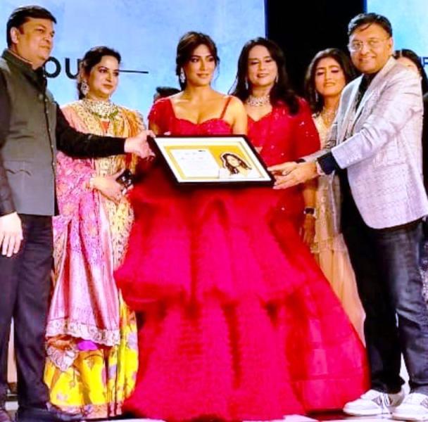 Actress Chitrangada Singh encouraged the fashion show of the women's wing of Jain society