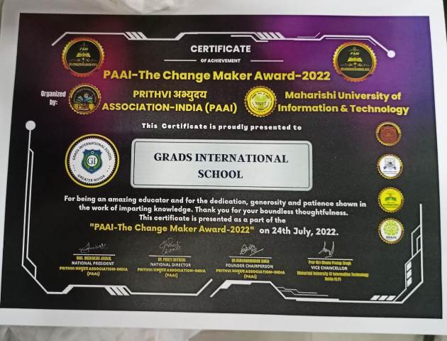 The Principal and Vice-Principal of Grades International School got the Change Makers Award