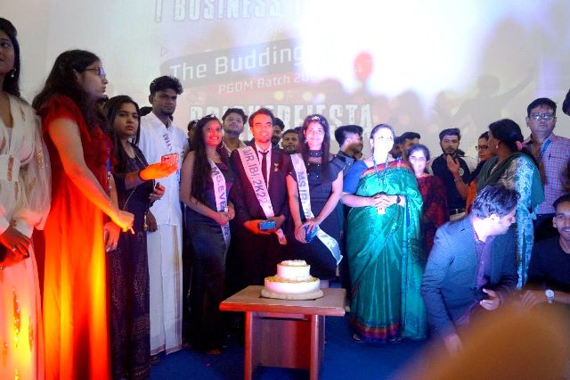 I Business Institute organized a fresher's party for the students of PGDM