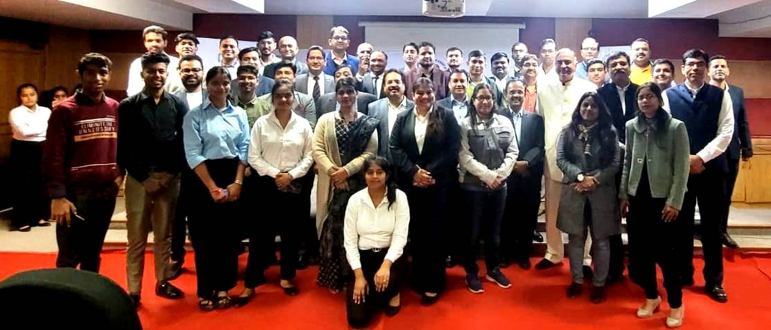 NCR-HR Conclave and Excellence Award ceremony organized at Accurate Institute of Management and Technology