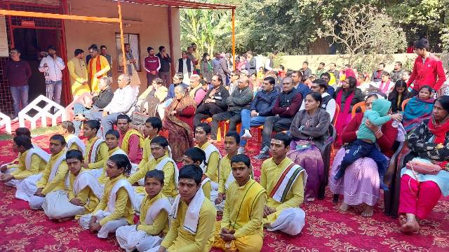 Maharishi Panini Ved-Vedang Vidyapeeth Gurukul celebrated Makar Sankranti festival
