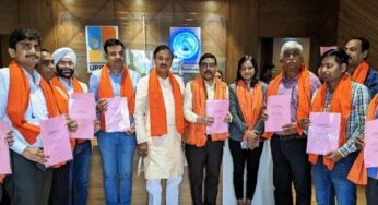 यूपीआईडी नोएडा के साथ आईईए के उद्यमियों ने किया समझौता, सांसद डॉ. महेश शर्मा ने की सराहना