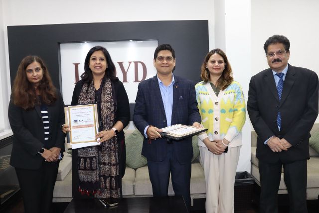 Lloyd Business School and SmartBridge Trading Solutions Pvt Ltd enter into MoU for academic and industry collaboration