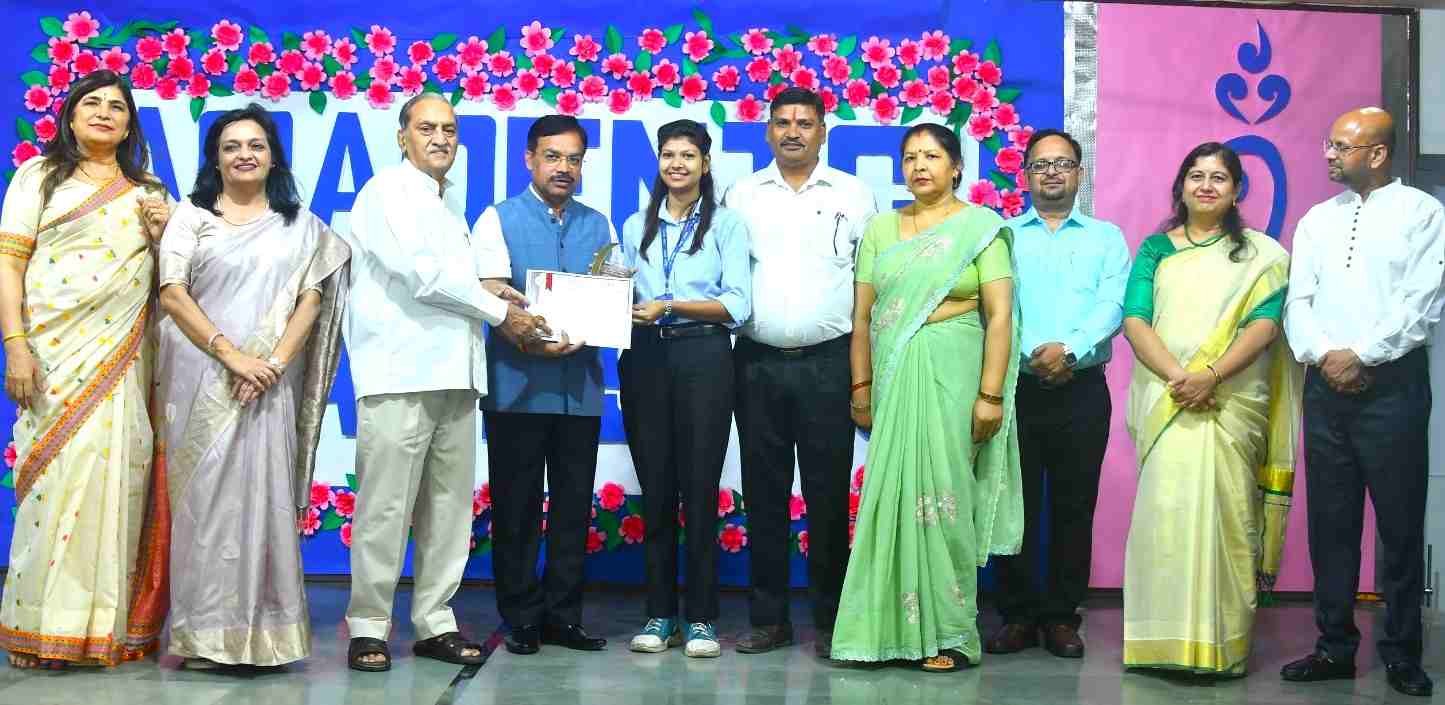 Ram-Eesh Institute organised Annual Academic Awards Ceremony 2025