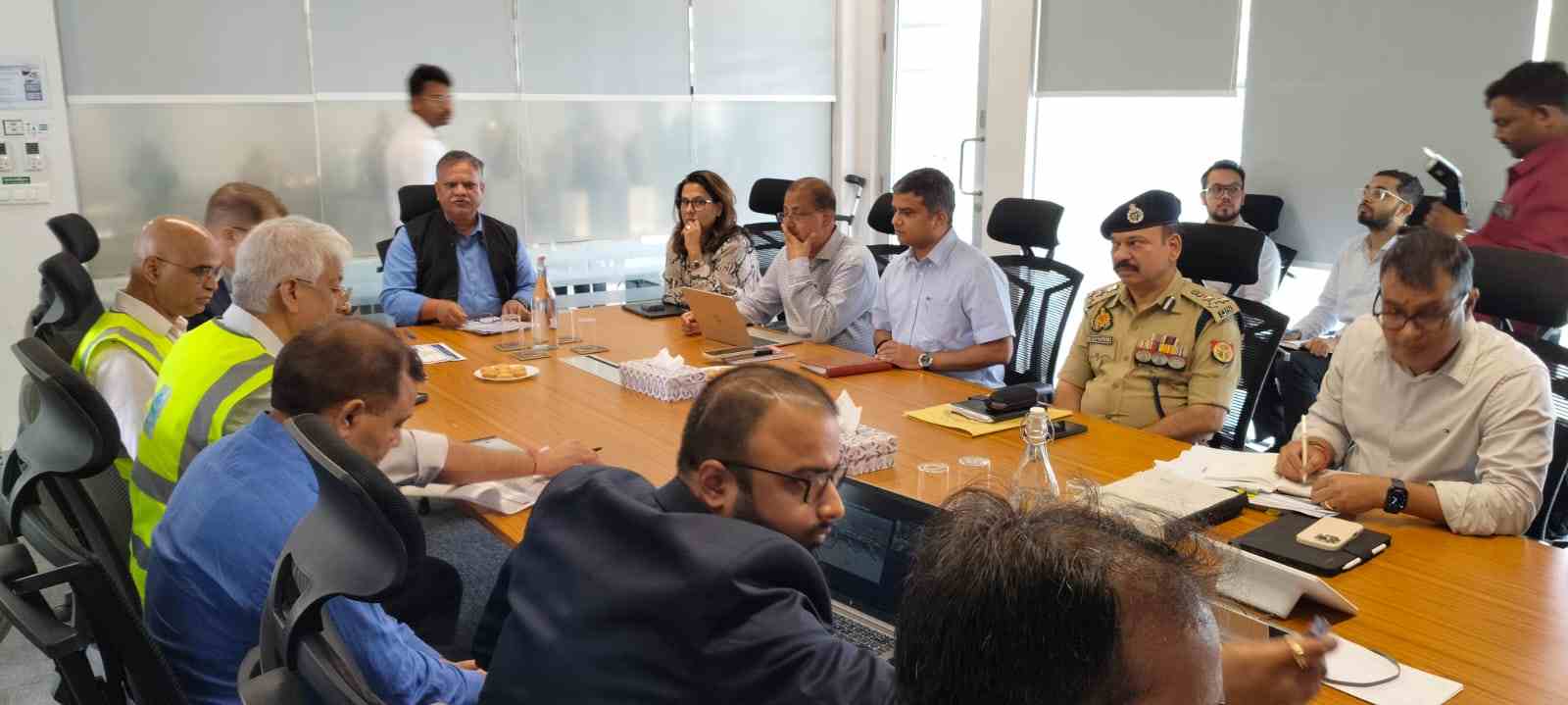 Chief Secretary of Uttar Pradesh Manoj Kumar Singh inspected Noida International Airport
