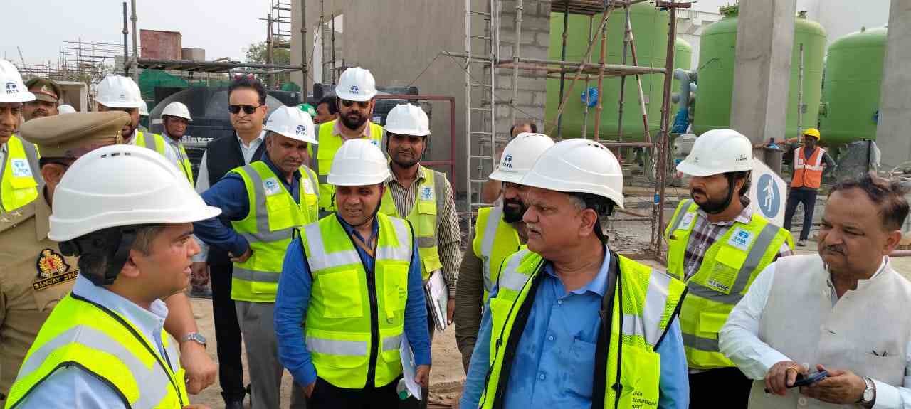 Chief Secretary of Uttar Pradesh Manoj Kumar Singh inspected Noida International Airport
