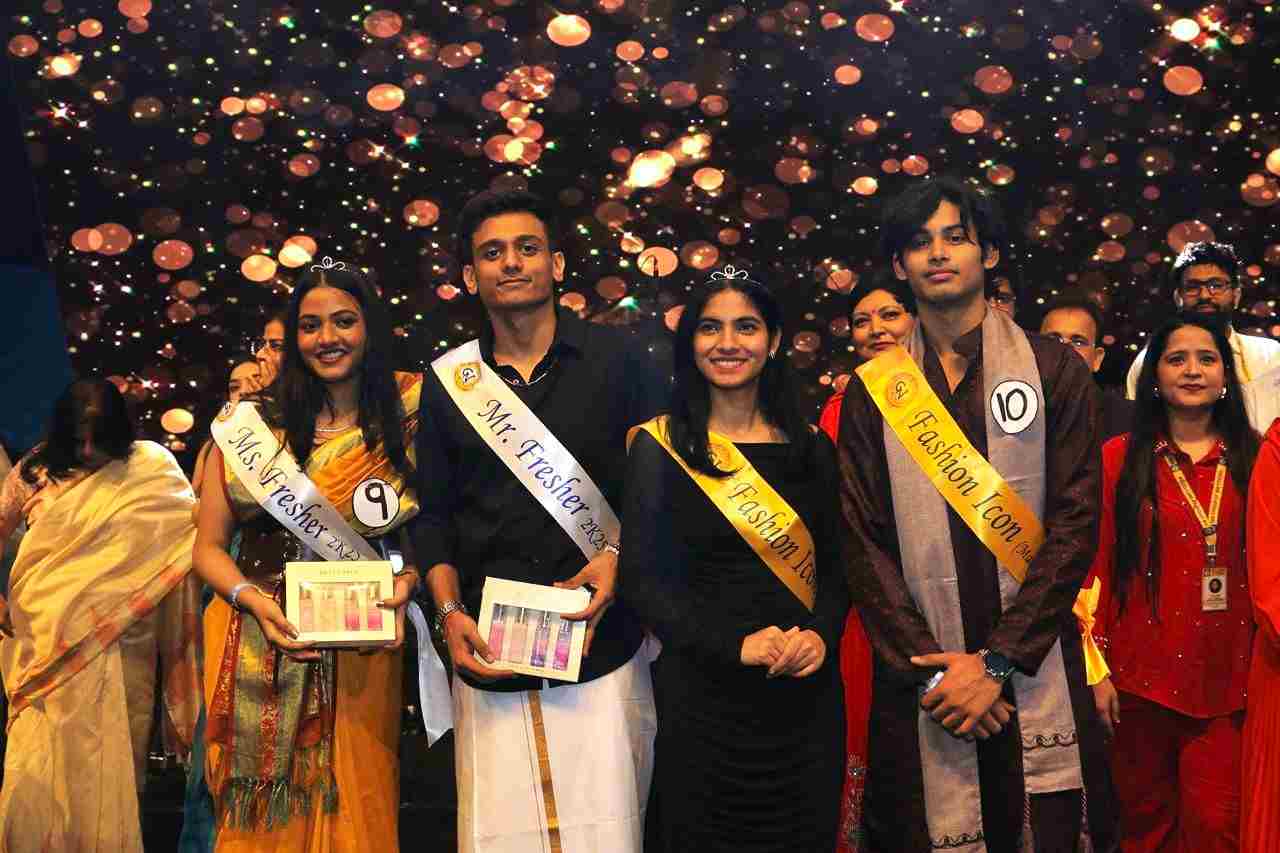 At the freshers party of GN Group of Institutes, students danced to the music of famous singer and actress Sunanda Sharma.