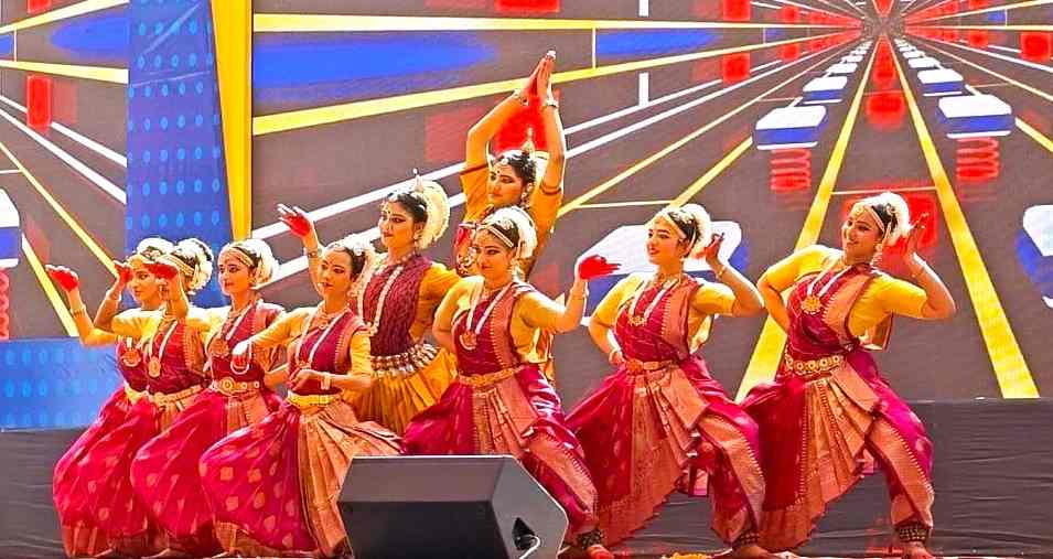 Nrityanjali was organised on the third day of the Silver Jubilee celebrations of GNIOT Group of Institutions.