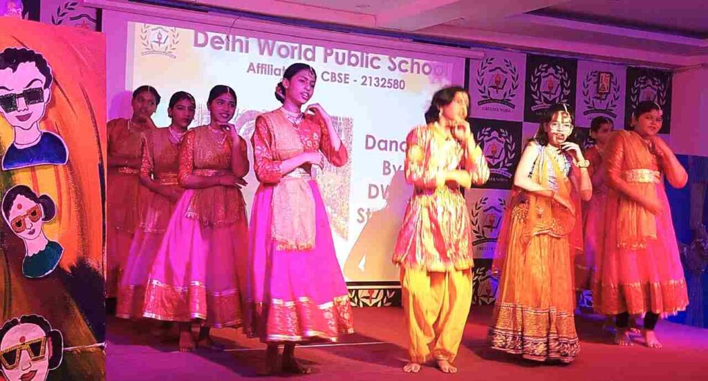 Phagun Festival celebrated with great enthusiasm at DWPS, KP-3, artists enthralled the audience
