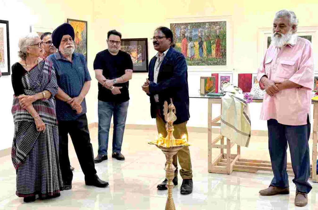 Artist Tushar's painting exhibition was inaugurated at Renuka Art Gallery located in Kaladham.