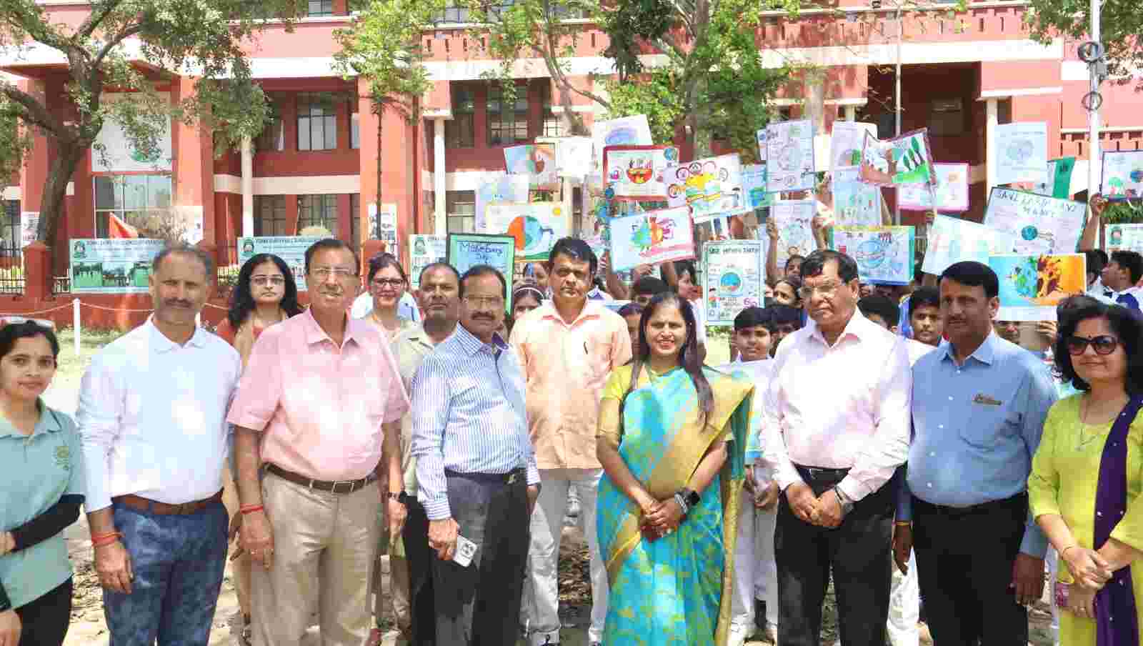 Vishwa Bharati Public School planted trees on the occasion of its Platinum Jubilee.