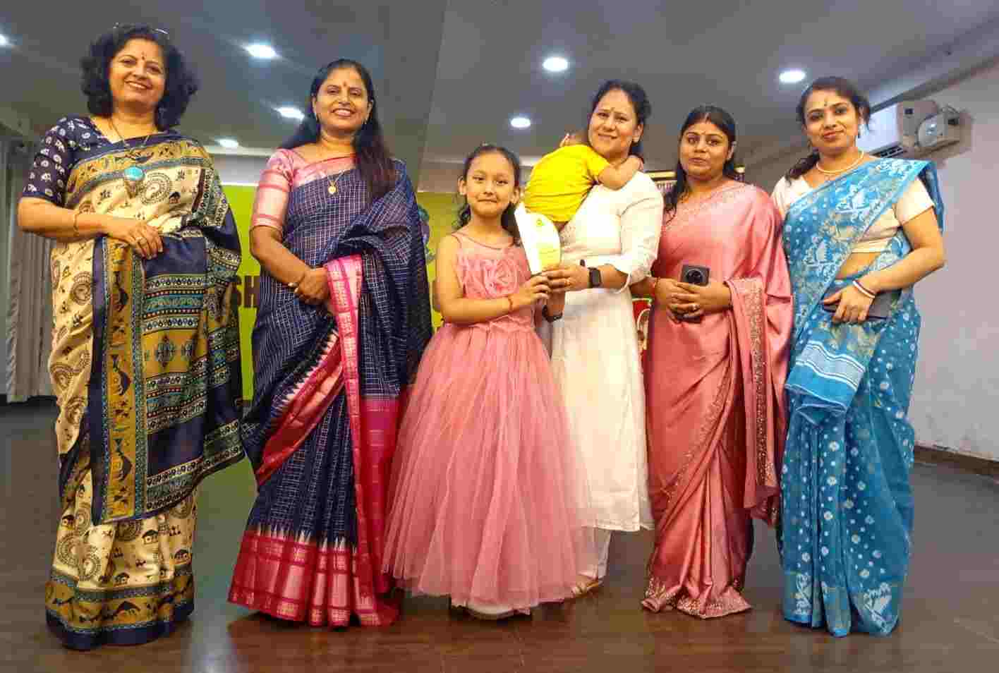 Mother's Day was celebrated in Vishwa Bharti Public School, children gave a wonderful presentation.