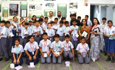 Students of Greater Noida World School took an educational tour of the Oppo manufacturing plant.
