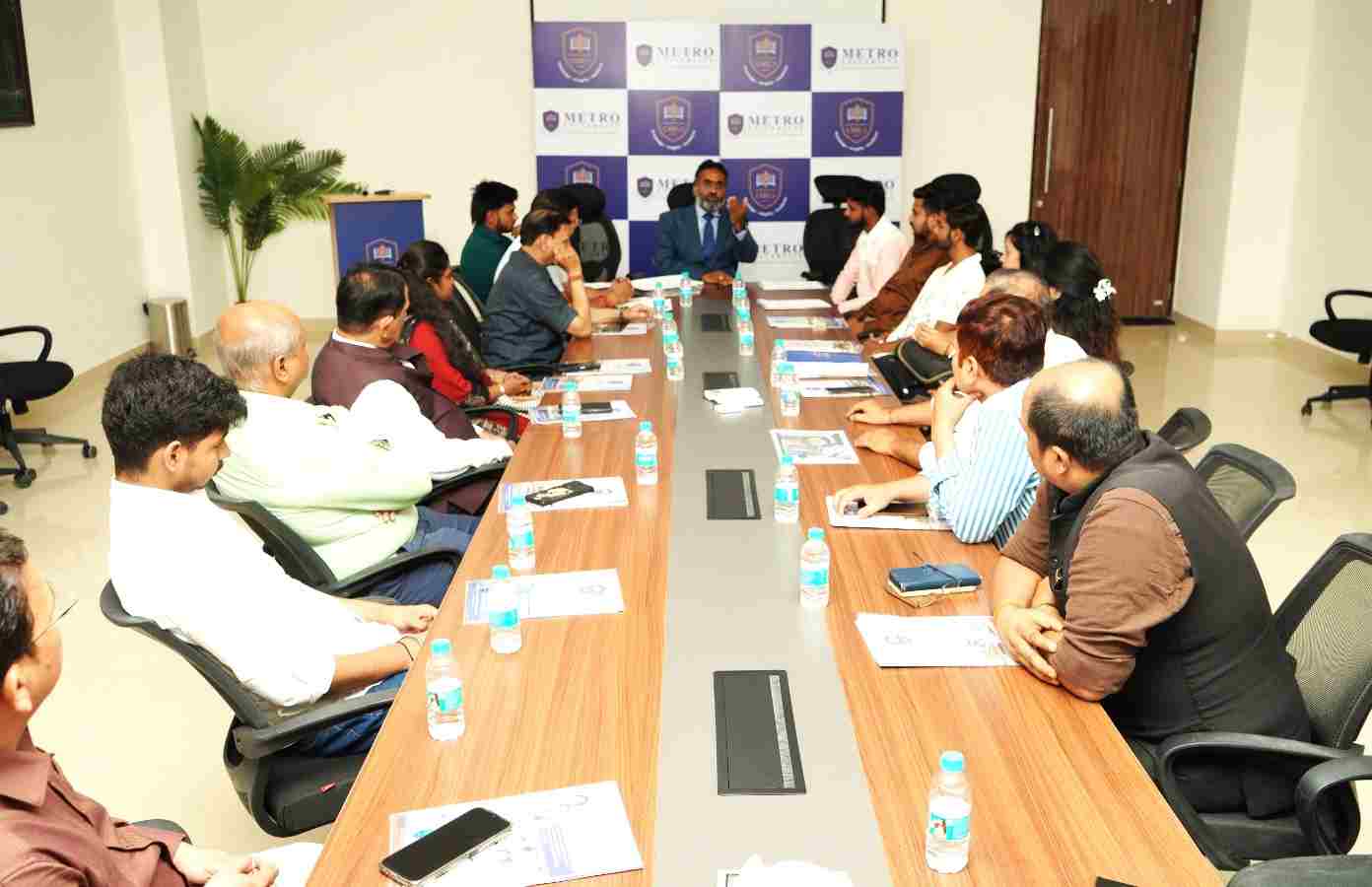 Associate Conclave organised at Metro University, discussion on educational innovation and research