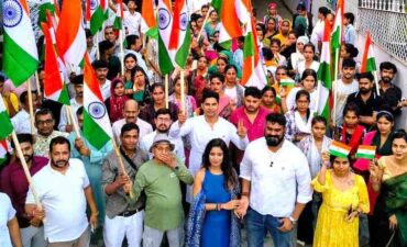 Arya Fashions organised a grand rally under the 'Har Ghar Tiranga' campaign, with over 200 employees participating.