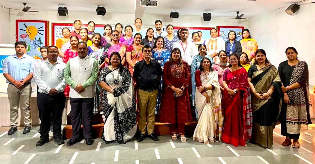 Ram-Ish International School organised a workshop to promote Computational Thinking and Artificial Intelligence in education.
