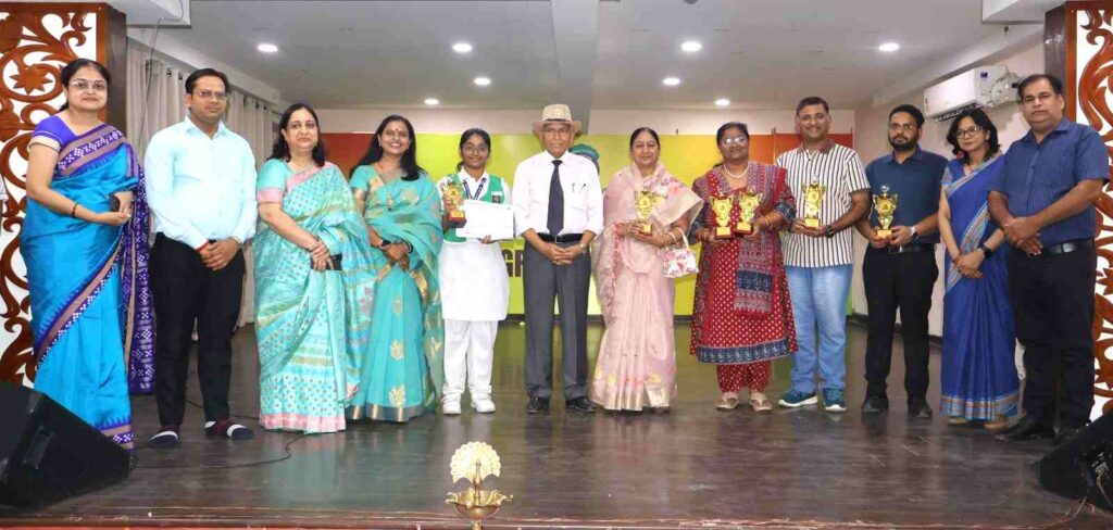 Pratibha Samman Ceremony organised at Vishwabharati Public School, Greater Noida