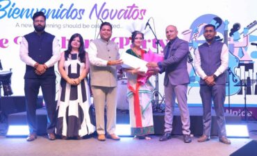 GIMS organised a grand freshers party, Salman Ali's live performance enthralled the audience.